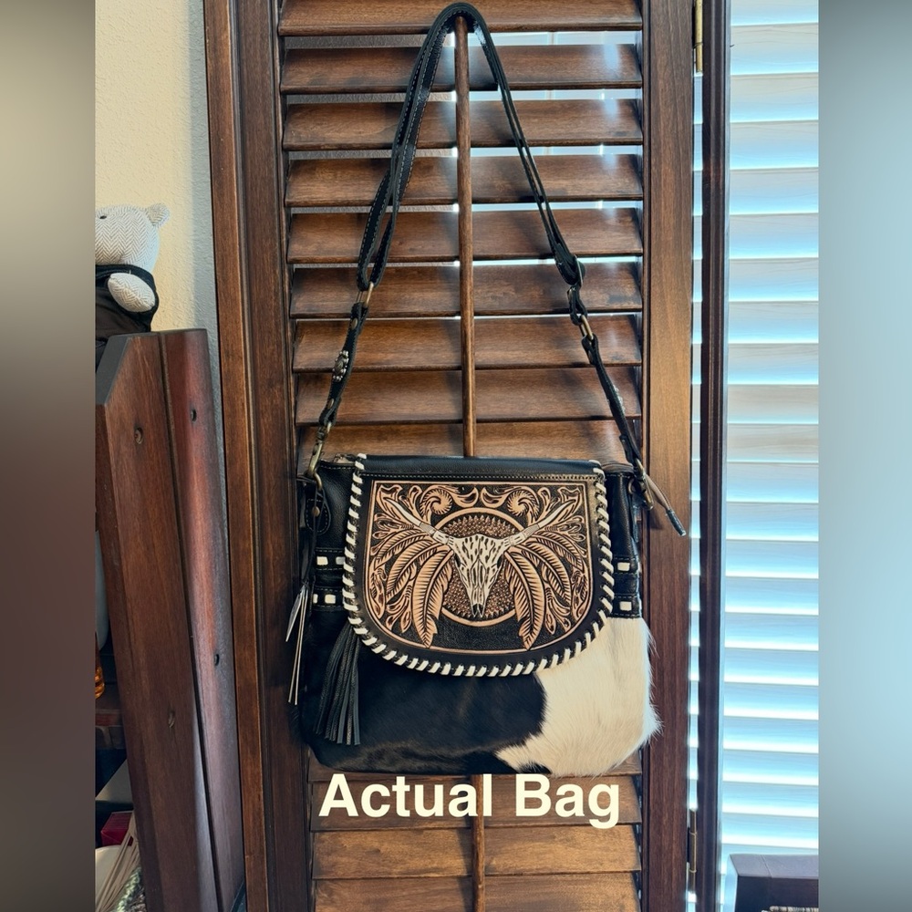 Myra Bag- Spirit of the Herd Hand Tooled Bag - Picture 3 of 16